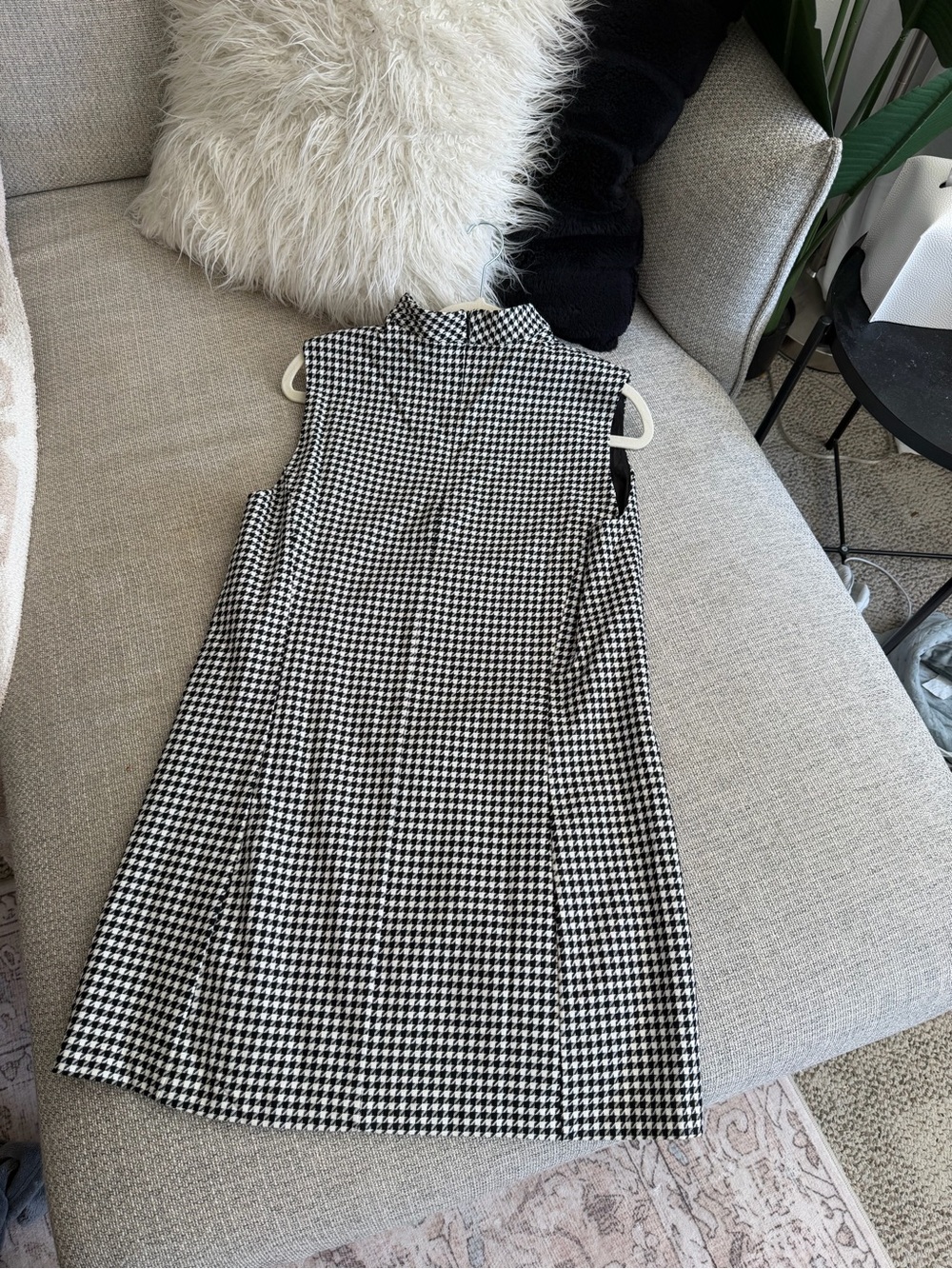 NWT H&M Houndstooth Shift Dress - Picture 2 of 9